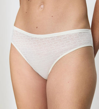 Triumph Signature Sheer Tai EX