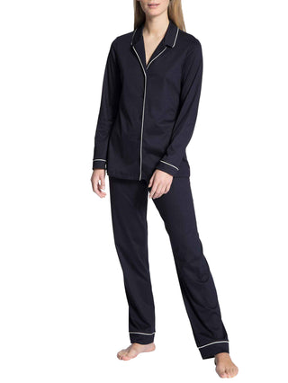 Pyjama, durchgeknöpft