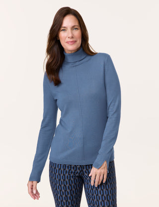Softer Rollkragenpullover mit Armschlitzen
