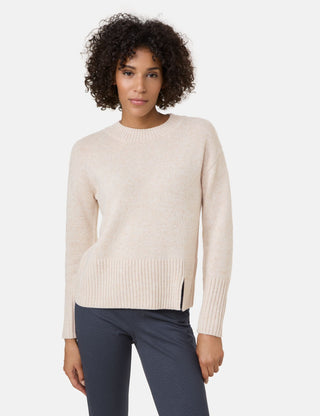Kuscheliger Strickpullover mit Saumschlitz