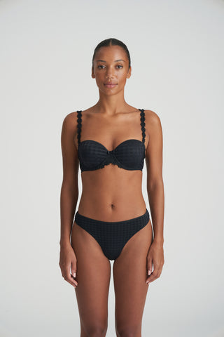 AVERO schwarz String
