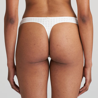 AVERO natur String
