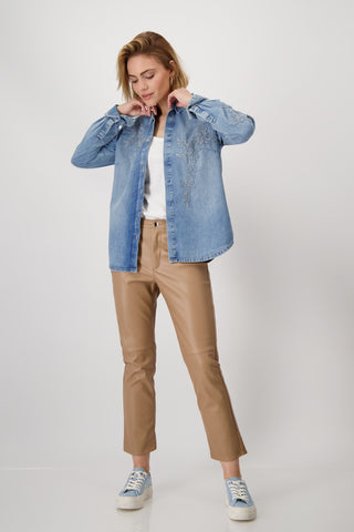 Bluse, jeans