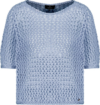 Pullover, blue sky