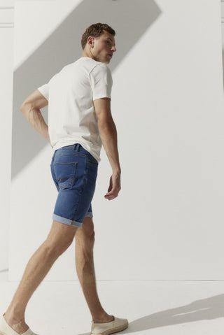 He.-Jeans