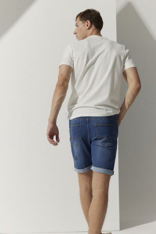 He.-Jeans