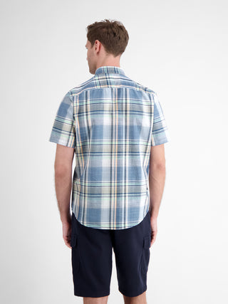 BUTTON DOWN