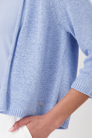 Strickjacke, blue sky