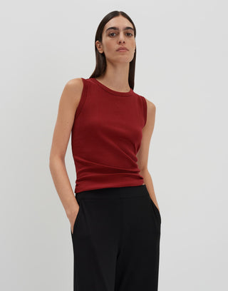 Kleanne, ruby red