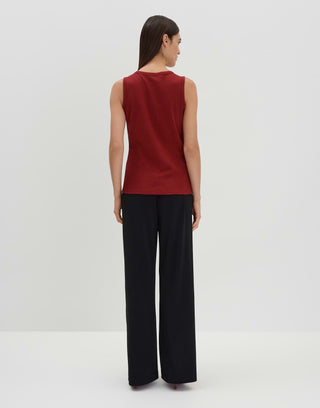 Kleanne, ruby red