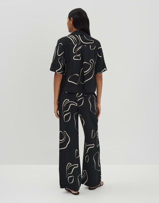 Cevil nature, black