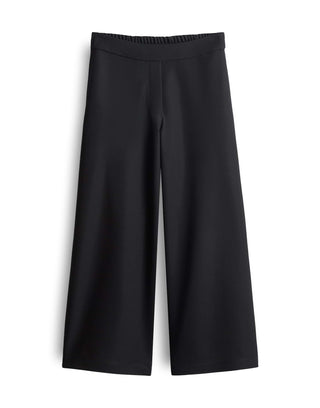 Cenya cropped wide