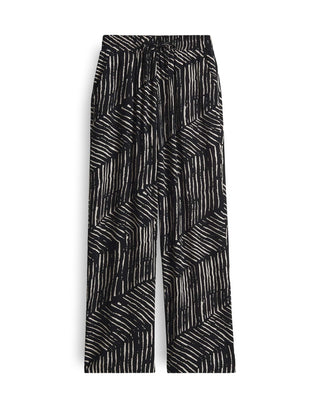 Marou palm leaves