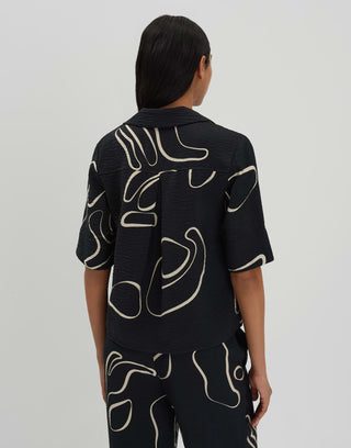 Zesora, black
