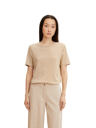 Basic T-Shirt