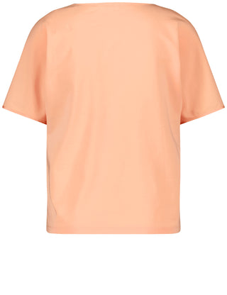 Fließendes Blusenshirt mit Material-Patch