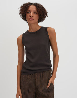 Kleanne, dark truffle