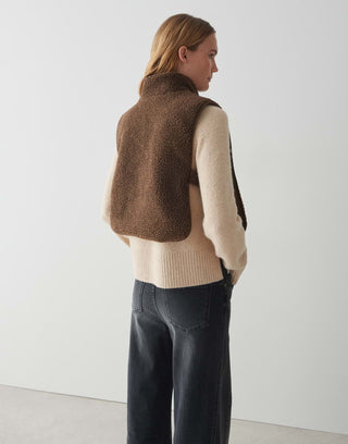 Atuba cape