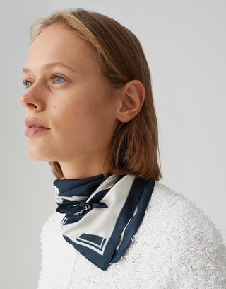 Aurali scarf