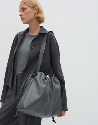 Berua bag, coal dust