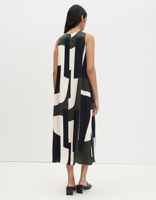 Quileena, midnight olive