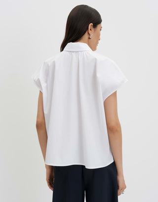 Zusanna, white