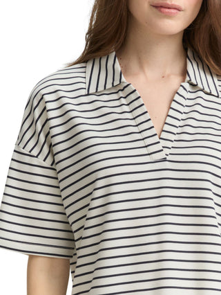 Boxy Fit T-Shirt mit Polokragen