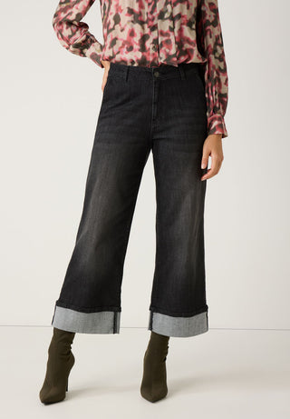 Weite Jeans mit breitem Aufschlag