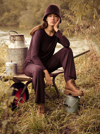 WOMEN Pants