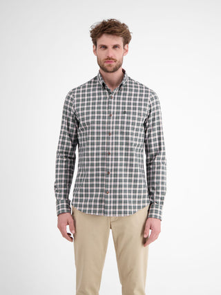 BUTTON DOWN