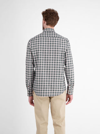 BUTTON DOWN