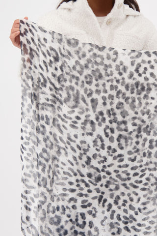 Schal, sage gemustert