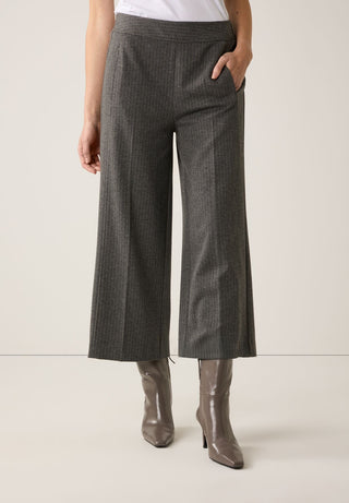 Culotte mit Nadelstreifen