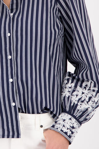 Bluse, marine gemustert