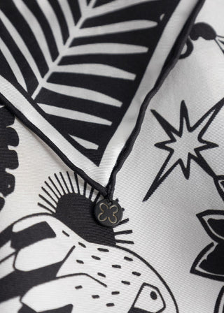 Premium Nickituch aus reiner Seide mit Dschungel-Motiven