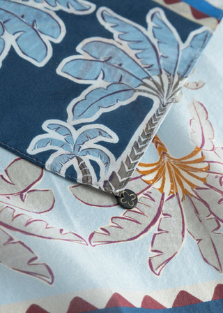 Premium Schal aus reiner Seide mit Mustermix und Streifenmuster