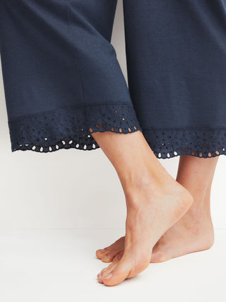 WOMEN 7/8 Pants