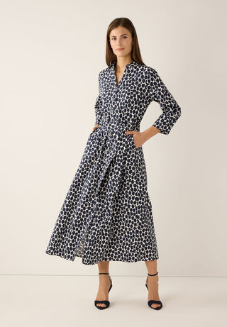 langes Hemdblusenkleid mit Tupfenprint