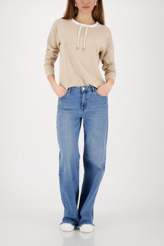 Sweatshirt, sand