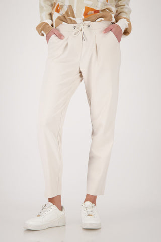 Hose, champagne beige