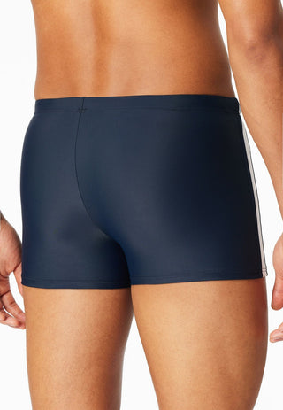 Badehose mit Bein