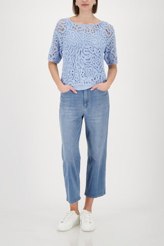 Pullover, sea side