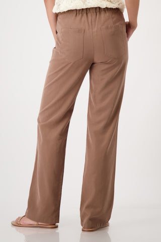 Hose, mocca