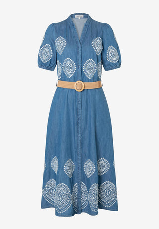 Jeanskleid mit Stickereien