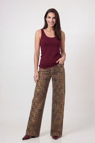 Top, dark bordeaux