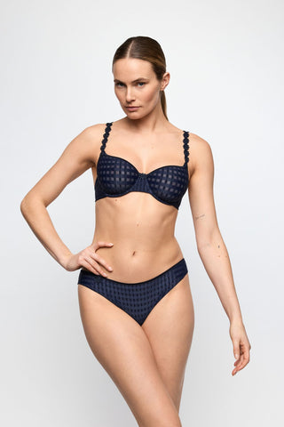 AVERO velvet blue Rioslip
