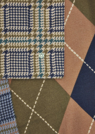 Weicher Schal mit Karo-Mix-Muster
