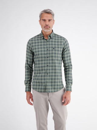 BUTTON DOWN