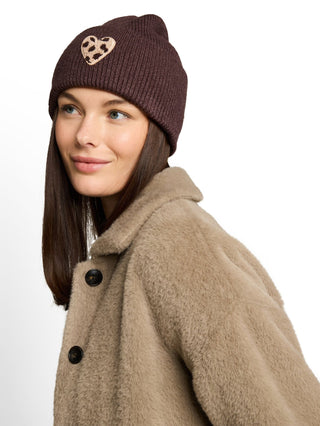 Beanie Mütze mit Badge
