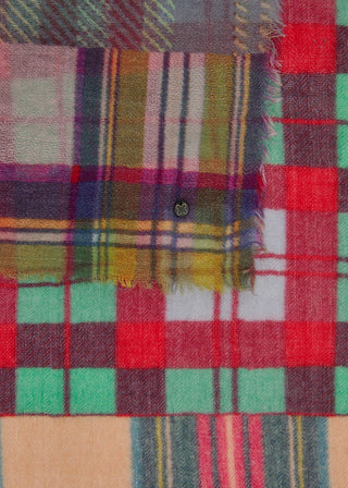 Edler Schal aus Wolle mit Karomuster
